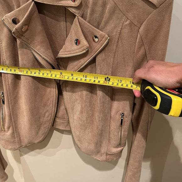 🤩Bebe Beige Faux Suede Jacket Zip detail - Picture 8 of 10